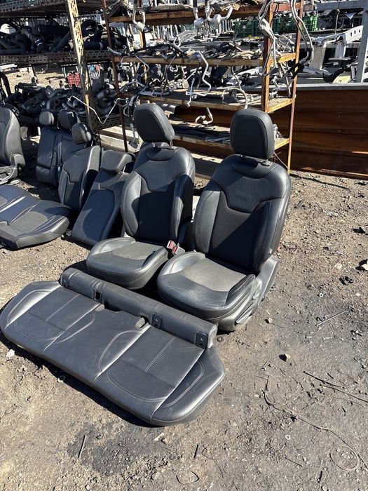 Кожен салон за Jeep Compass 2018год.