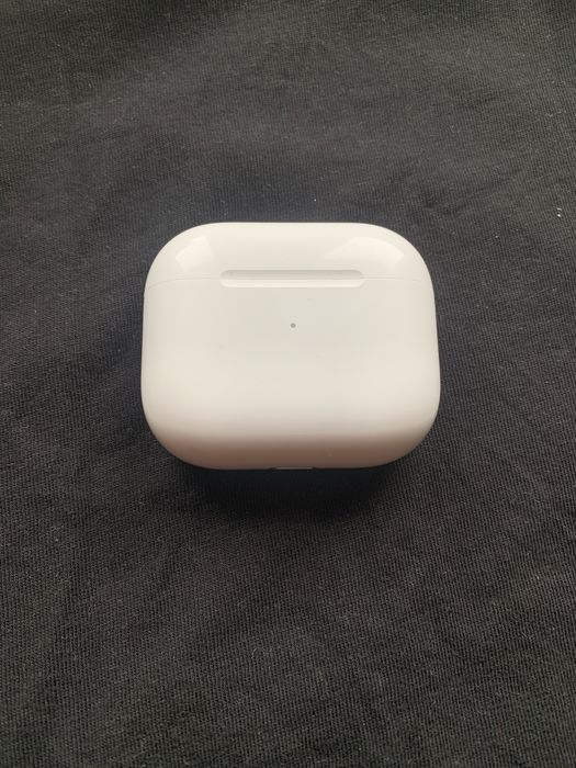 продам наушники Air Pods 3