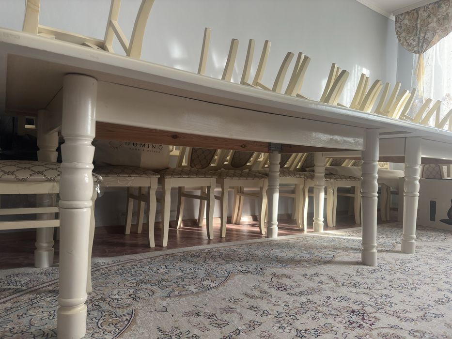 Стол 4 метровый.