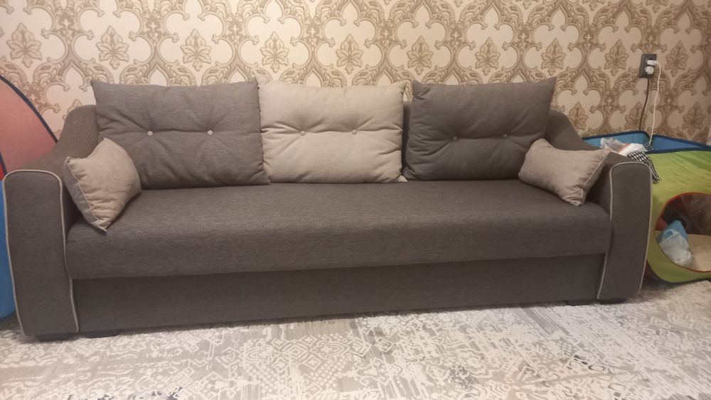 Продаётся диван в хорошем состоянии