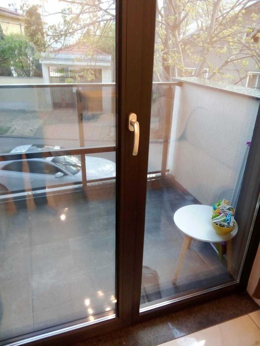 Собственик дава  двустаен апартамент в София, кв. Триъгълника до метростанция