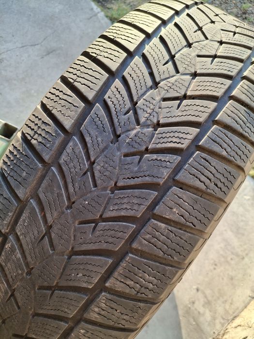 4 Anvelopele de iarnă 225 65 r17 Goodyear