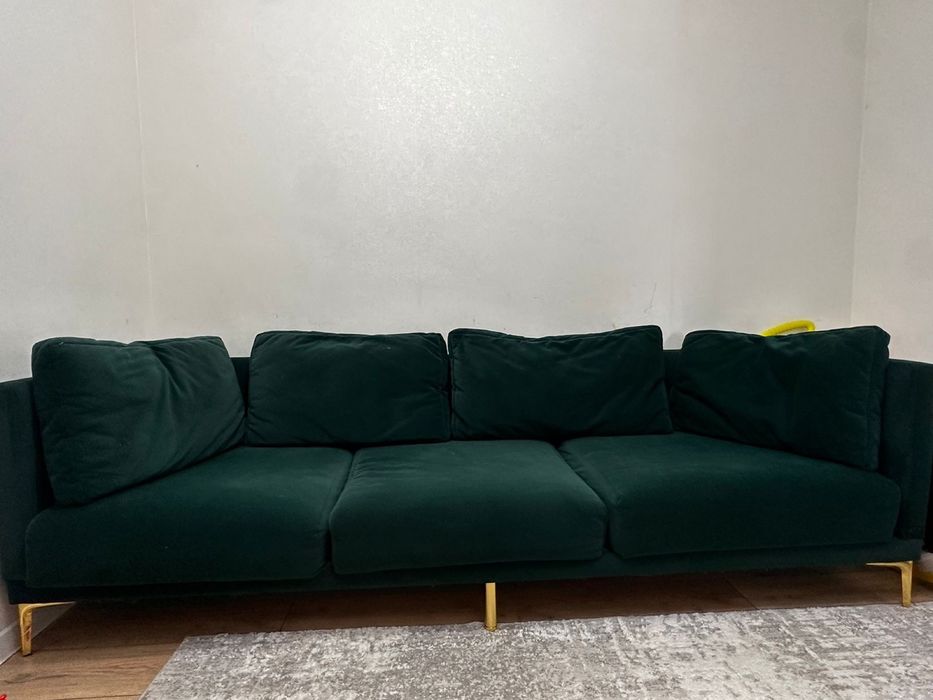 Диван в отличном состояние