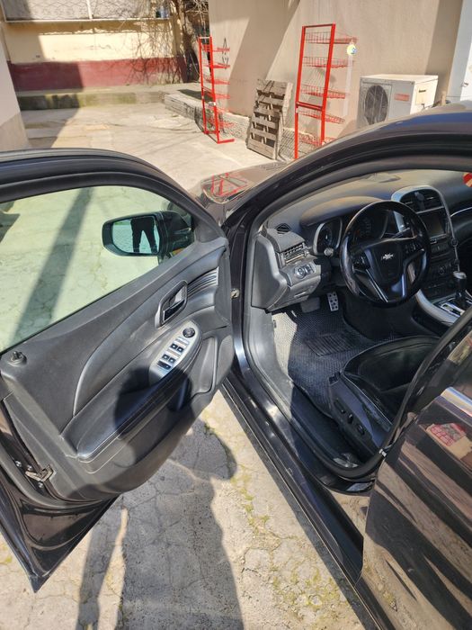 Malibu 2012 yil 3 poz