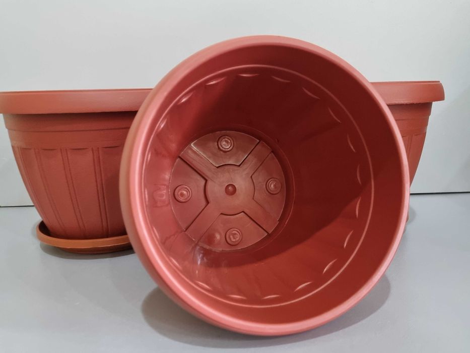 Различни размери пластмасови саксии за цветя с подложка! Кръгла саксия