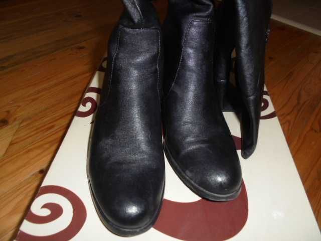 Черни дълги ботуши