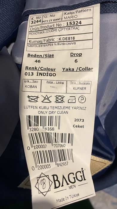 Продам костюм тройка