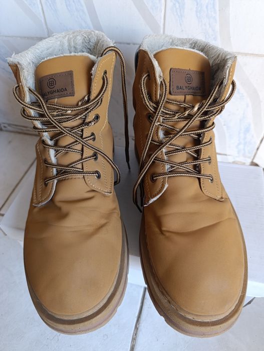 Недорого срочно продам мужскую обувь