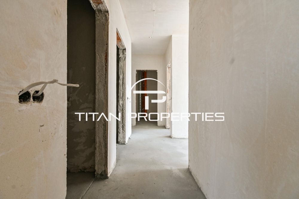 Тристаен за продажба в ж.к. Малинова долина