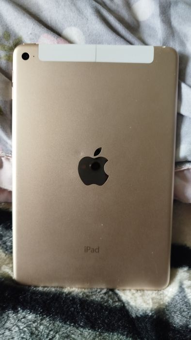 Ipad 4 mini 16gb и Samsung планшет