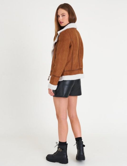 Jacheta dama cu căptușeală de pluș