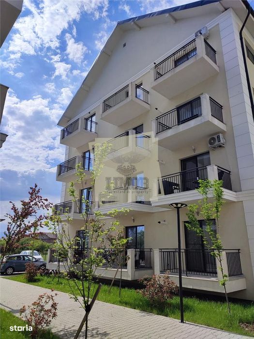 Apartament cu 3 camere 2 bai parcare si curte 57 mp in Selimbar — fotografia 3