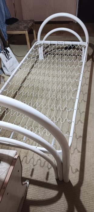 Кровать подростковая