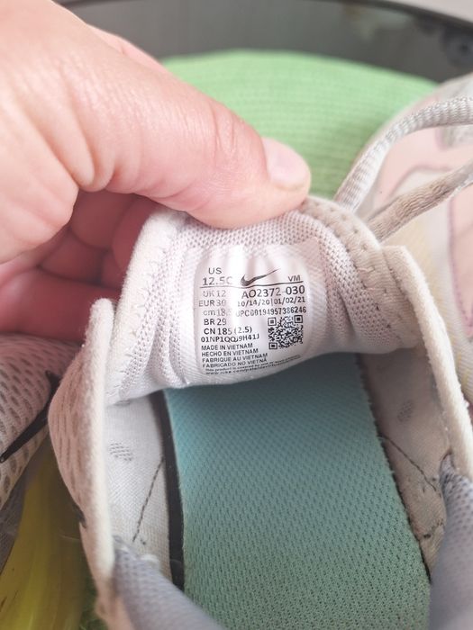 Маратонки Nike air 270 30н.