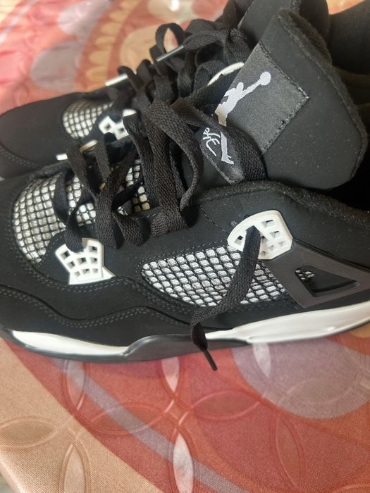 Нови Air Jordan  необувани, донесени от Англия - новички , необувани с