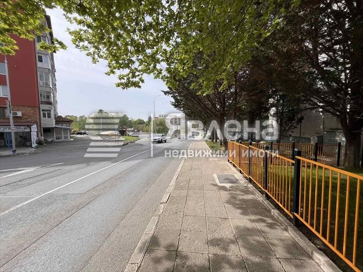 Дава се под наем Магазин в Несебър - 555 кв.м за 5550 € - Снимка #9