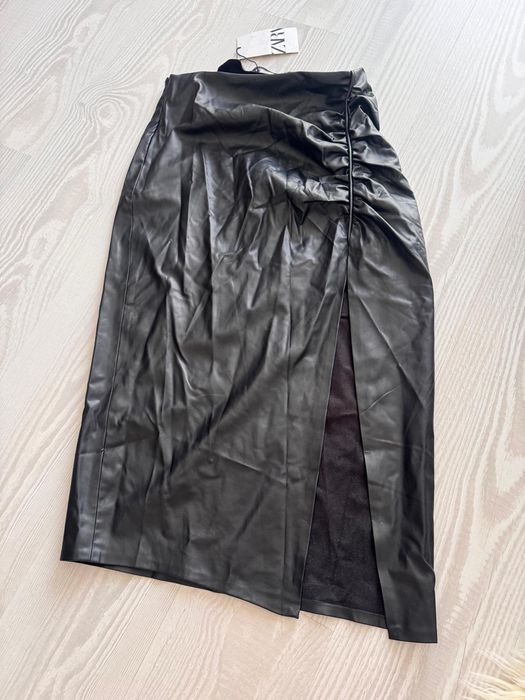 Fusta midi piele Zara noua