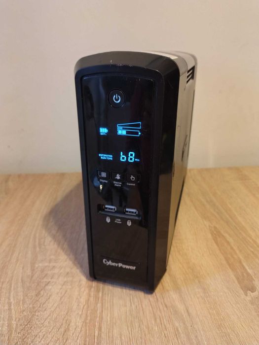 Ups Cyber Power CP1300EPFCLCD 1500VA 900W