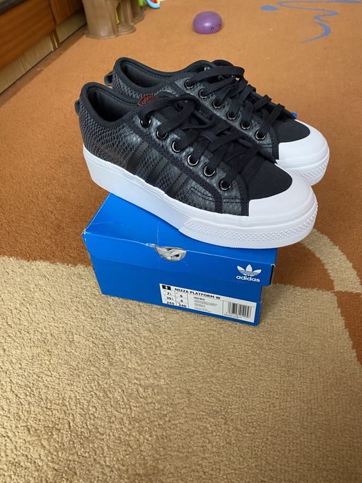Дамски кецове Adidas Nizza Platform