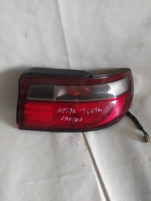 Фонарь Toyota Carina 1993