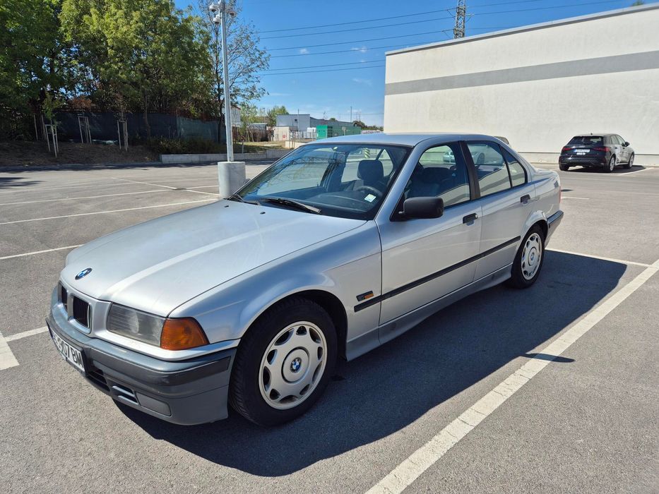 BMW E36 320i M50B20 бензин 1992г.