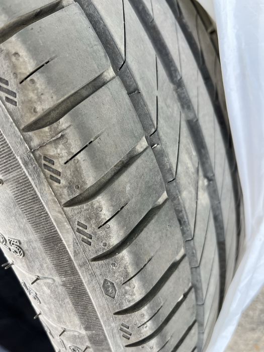 Anvelope 225 45 r19