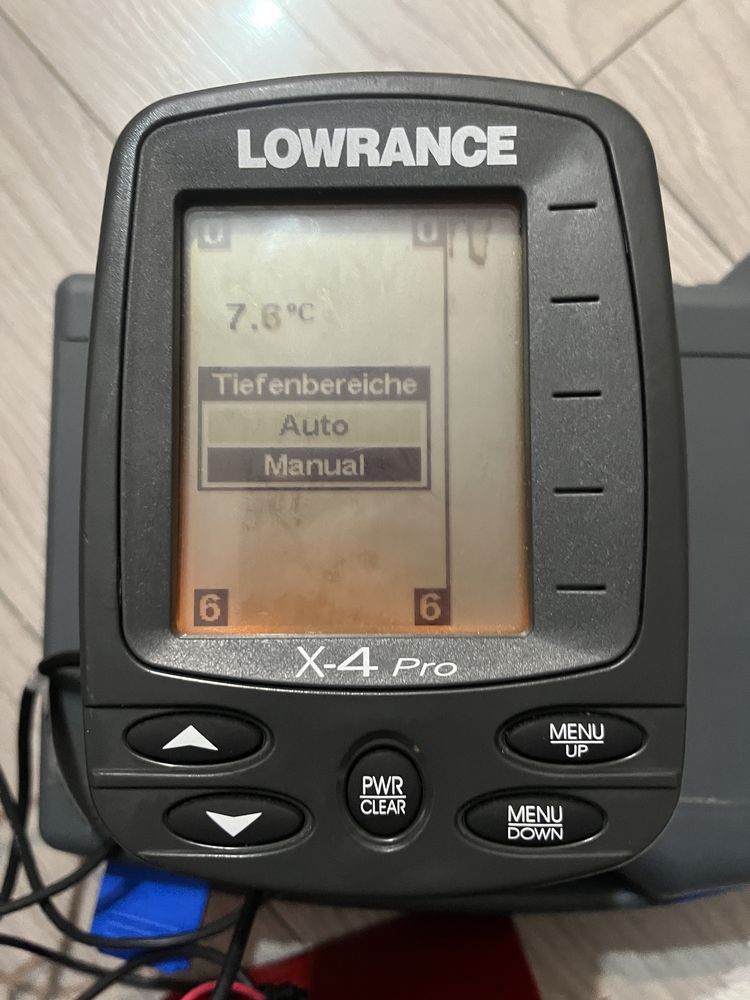 Lowrance X -4 Pro Fish Finder