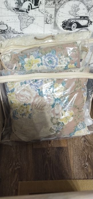 Продам пуховые подушки