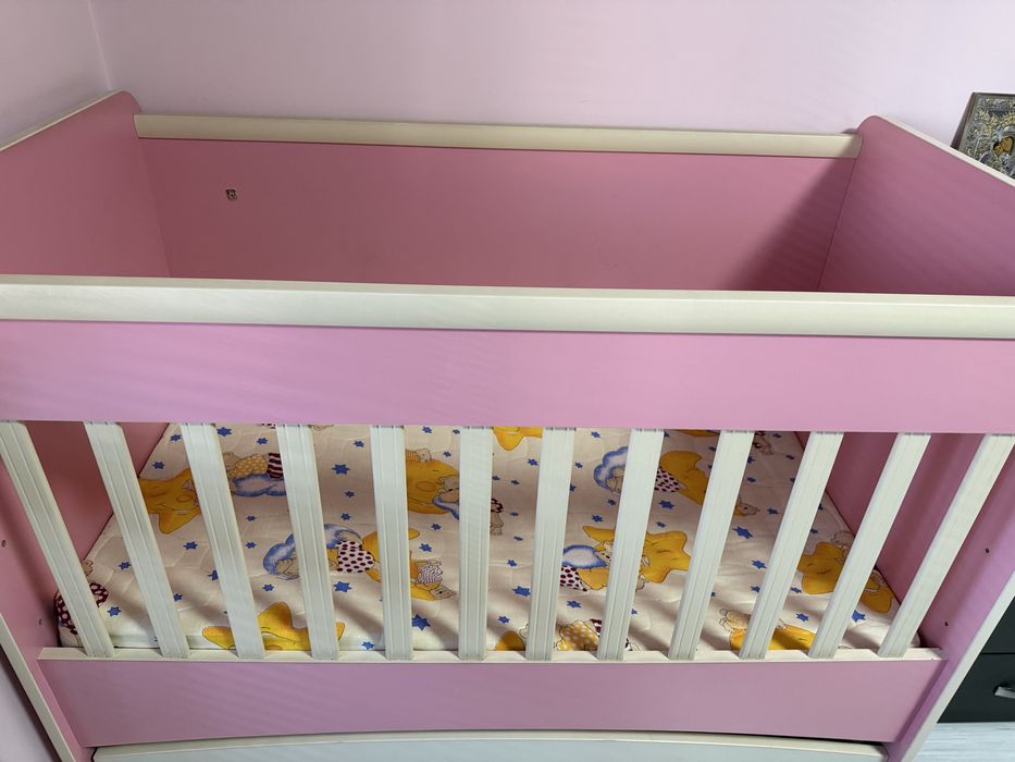 Подарявам детско креватче за момиче