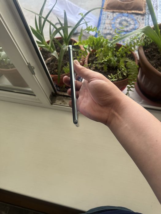 Samsung S20FE 8/128 Радной возможно обмен