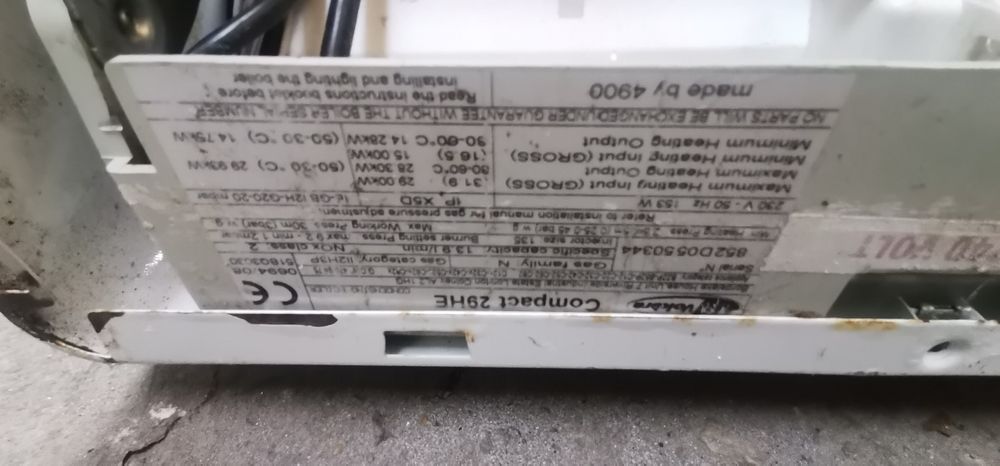 Двуконтурен газов котел за топла вода и отоплениеVokera 29 KW