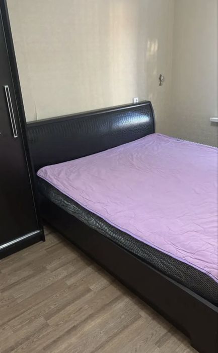 Продам кровать 180/200