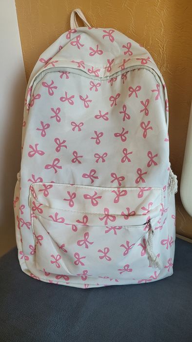 Продам рюкза для девочки