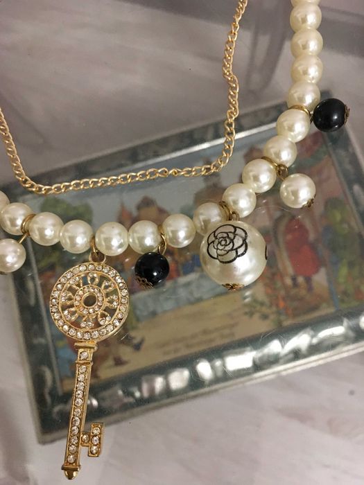 COCO ...колие с нестандартен дизайн