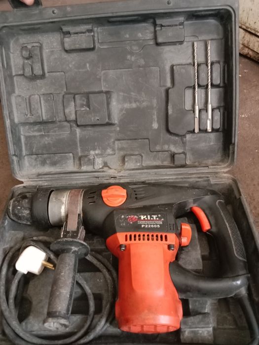 Продам Перфоратор Срочно