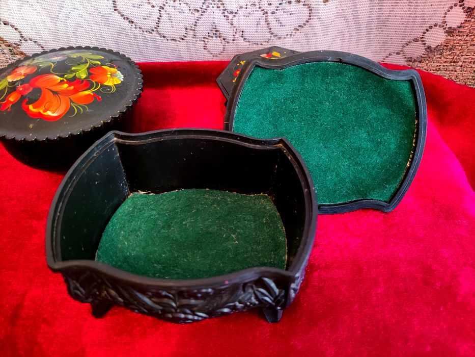 Шкатулки СССР,Жостово.