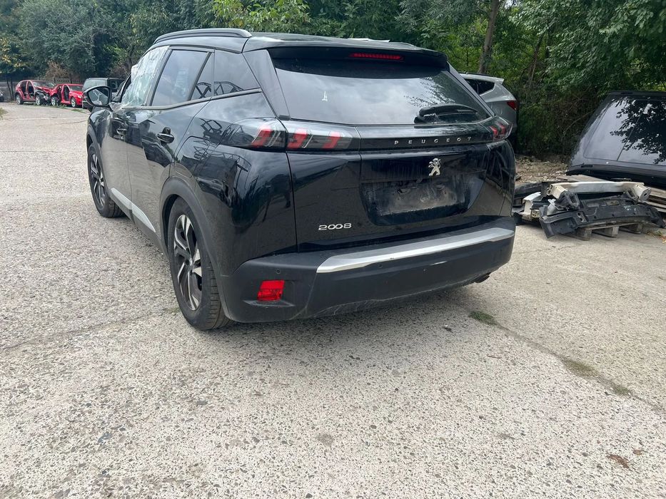 Dezmembrez Peugeot 2008 2024