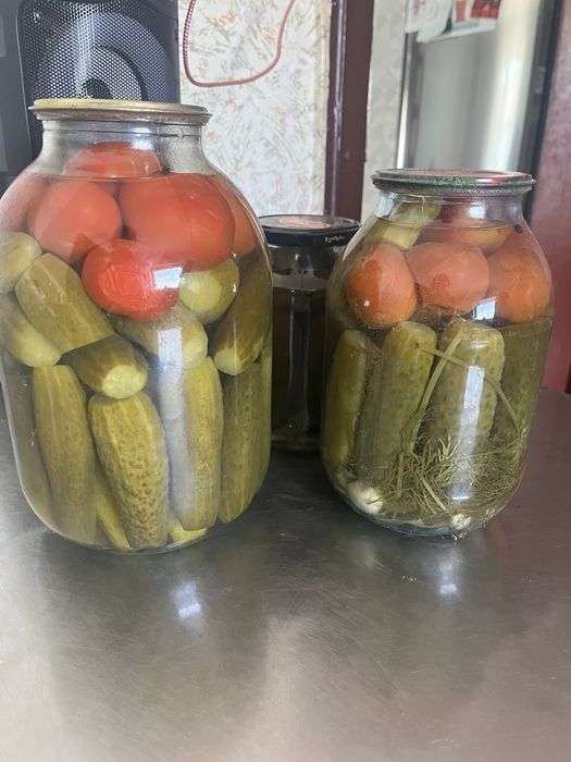 Огурцы 2л 1800 тенге