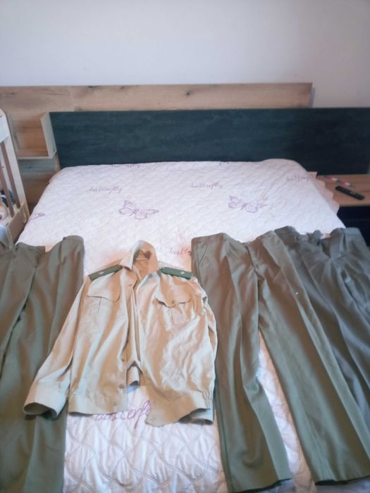 Военни дрехи ,от едно време