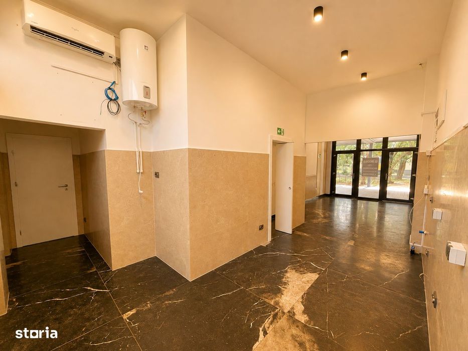 Spatiu comercial de inchiriat – Str. Ravensburg, Satu Mare Cu Vitrina