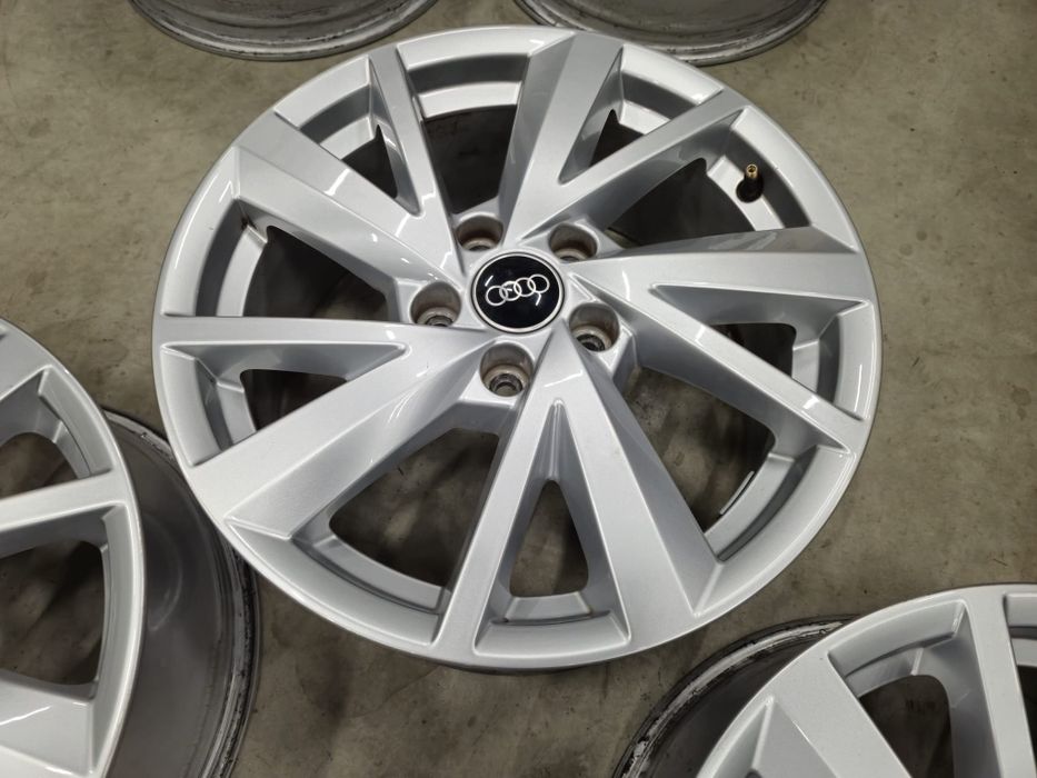 Jante Audi Q2 R17 originale stare impecabila/ Audi Q3 A3