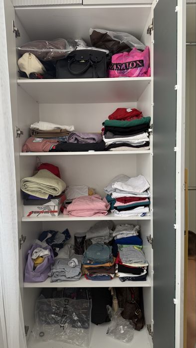 Шифоньер икомод с зеркалом !