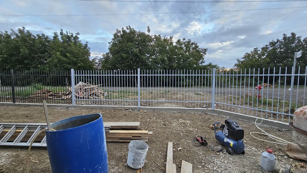 Garduri și porți metalice | Lemn & WPC | Execuție la comandă