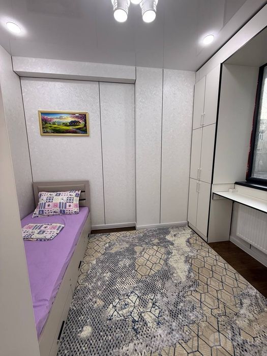 Srochno kvartira sotiladi Buxoro sity yonidaimran bilding 9qavatli dom