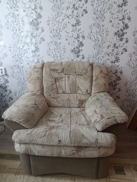 Угловой диван, кресло (самовывоз)