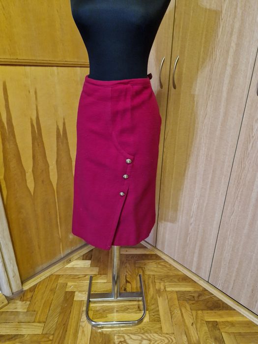 Fuste groase de vânzare