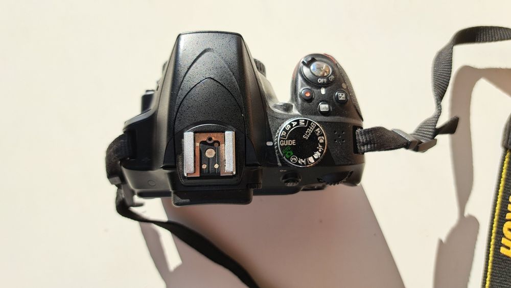 Фотоапарат Nikon D3300 с три обектива, телеконвертор, макро, чанта