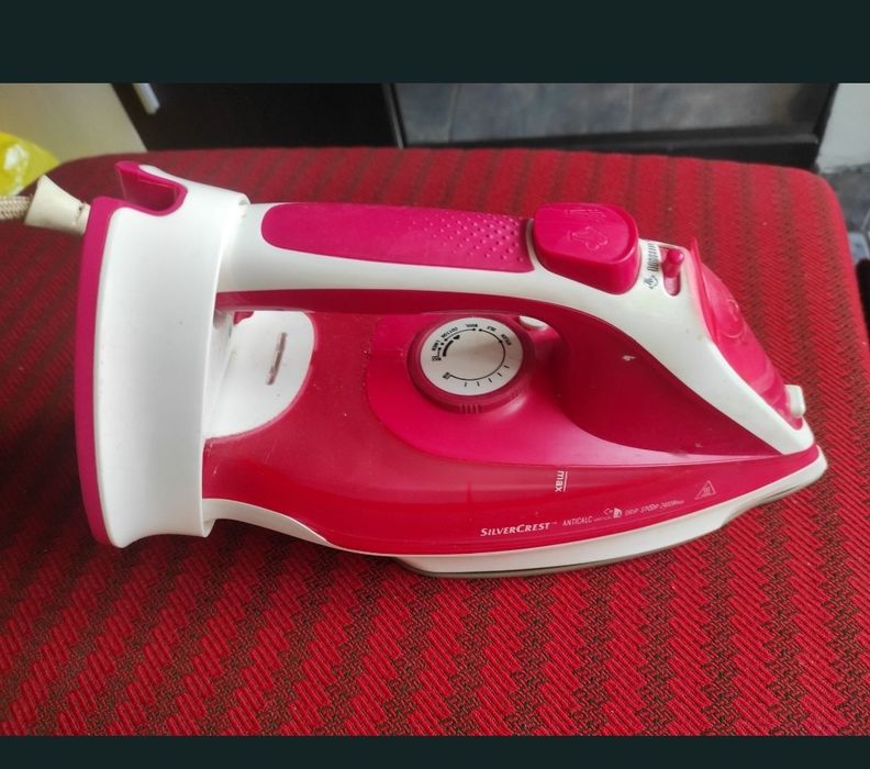 Fier călcat  2400W, talpa Tefal anticalcar