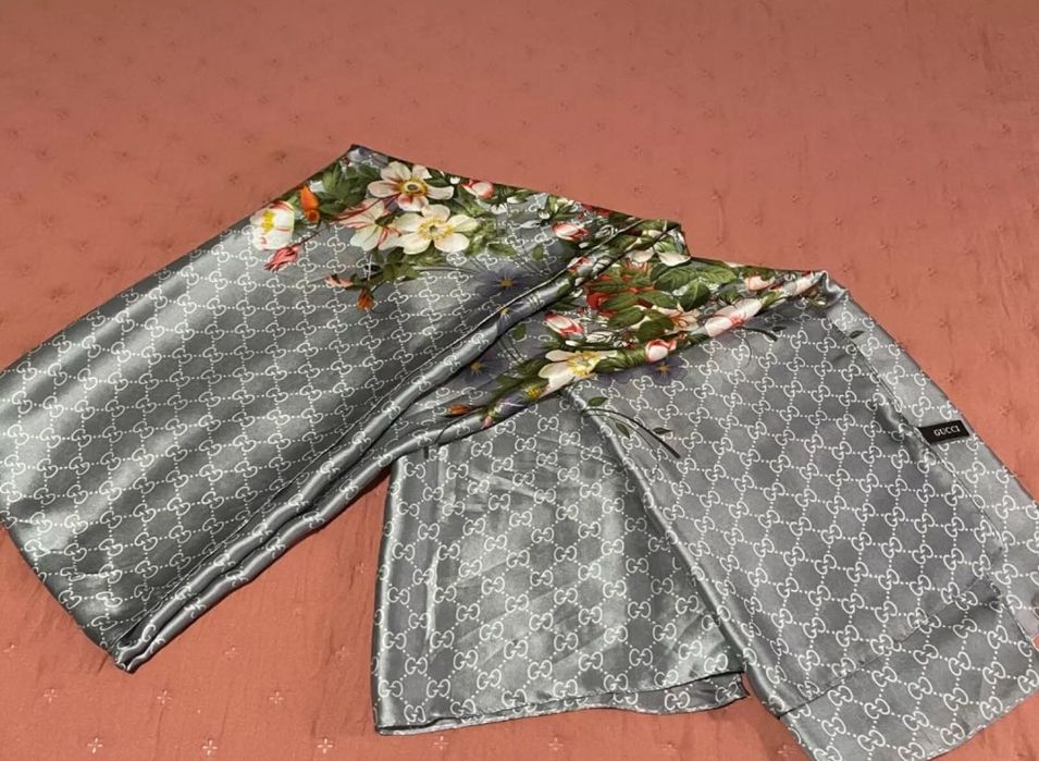 GUCCI дамски копринен шал