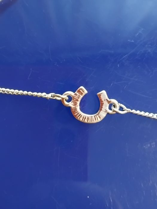 Brățară din argint cu litera C